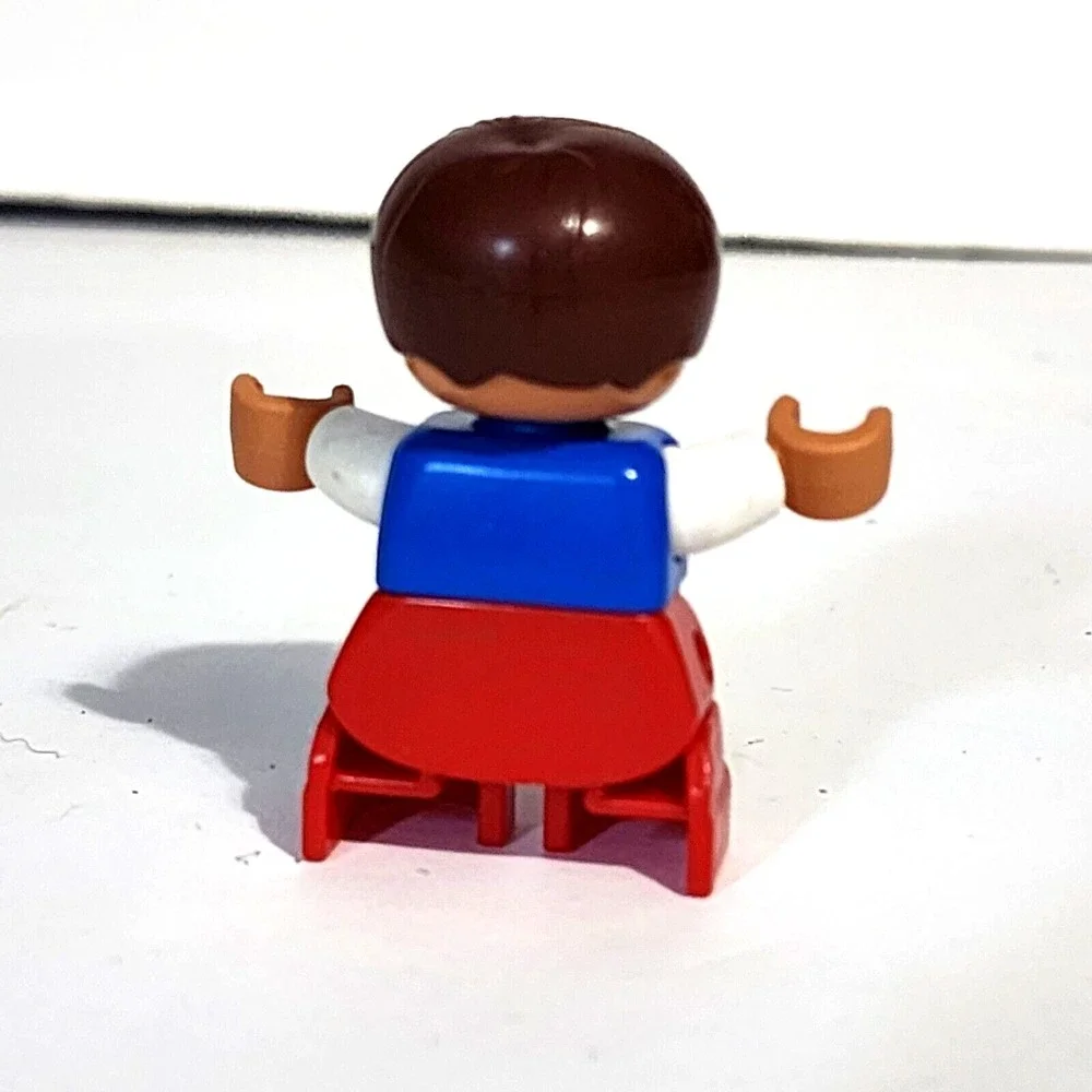 Lego Duplo Figure Boy Blue Red Car Brown Hair Minifig 2